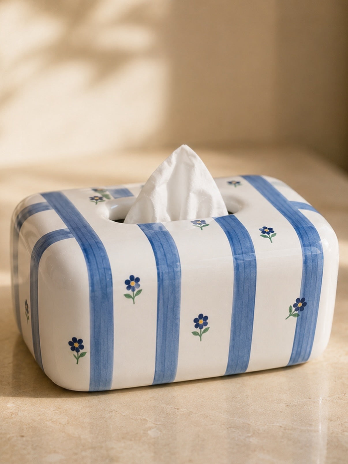 Tissue box